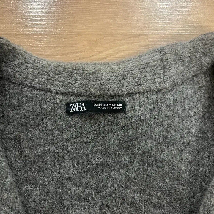 [BUNJANG] ZARA Gray V-Neck Cardigan / 자라 회색 브이넥 가디건