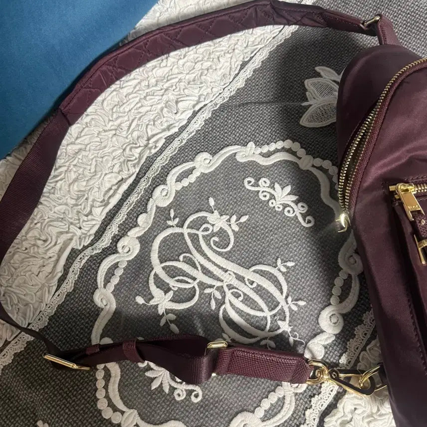 [BUNJANG] TUMI An Sling Bag Body Bag / 투미 안 슬링백 바디백