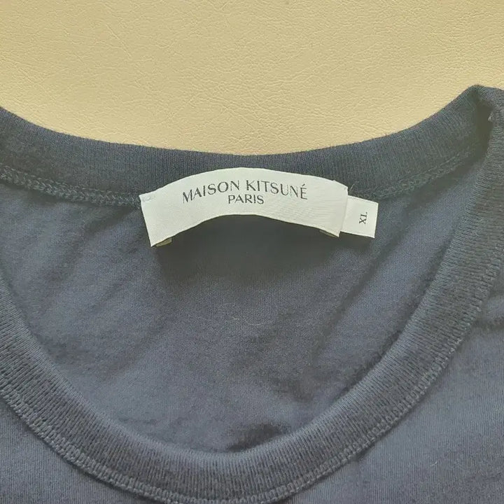 [BUNJANG] Maison Kitsuné Fox Patch Pocket Short Sleeve T-Shirt Navy / 메종키츠네 폭스 패치 포켓 반팔 티셔츠 네이비