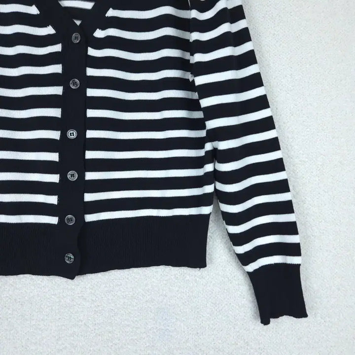 [BUNJANG] Striped V-Neck Cardigan (Black/White) / 여성 스트라이프 브이넥 가디건 블랙/화이트(44~55)