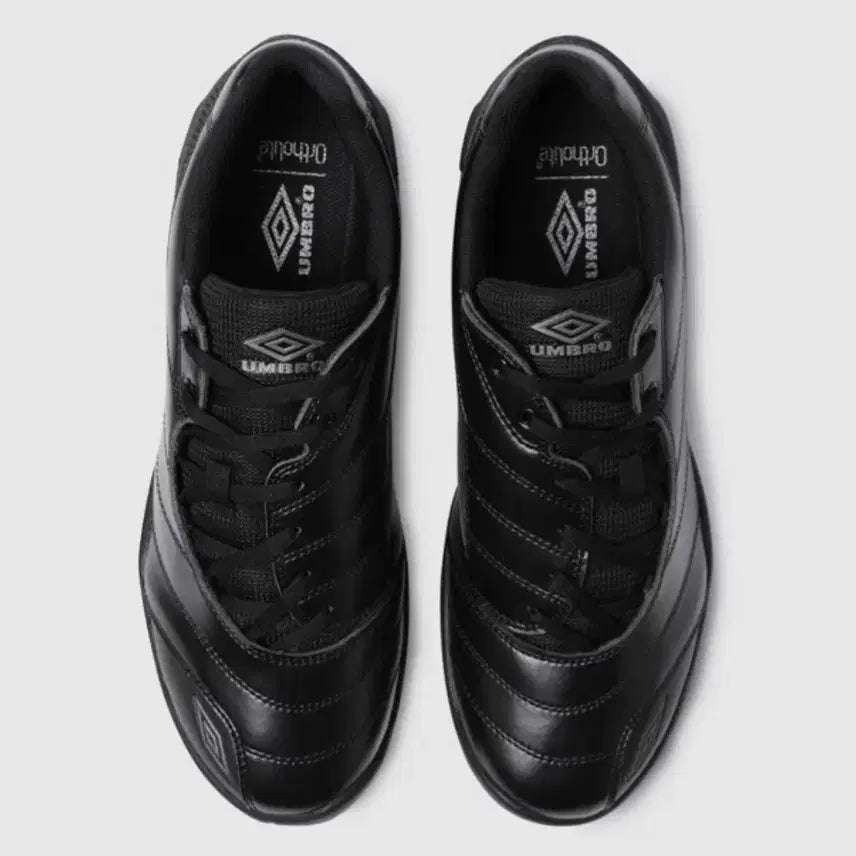 [BUNJANG] Umbro Cleat Shoes (Size 280) / 엄브로 클리트 신발 (280)