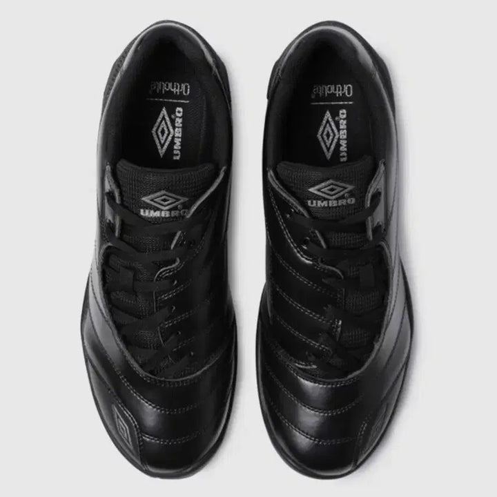 [BUNJANG] Umbro Cleat Shoes (Size 280) / 엄브로 클리트 신발 (280)