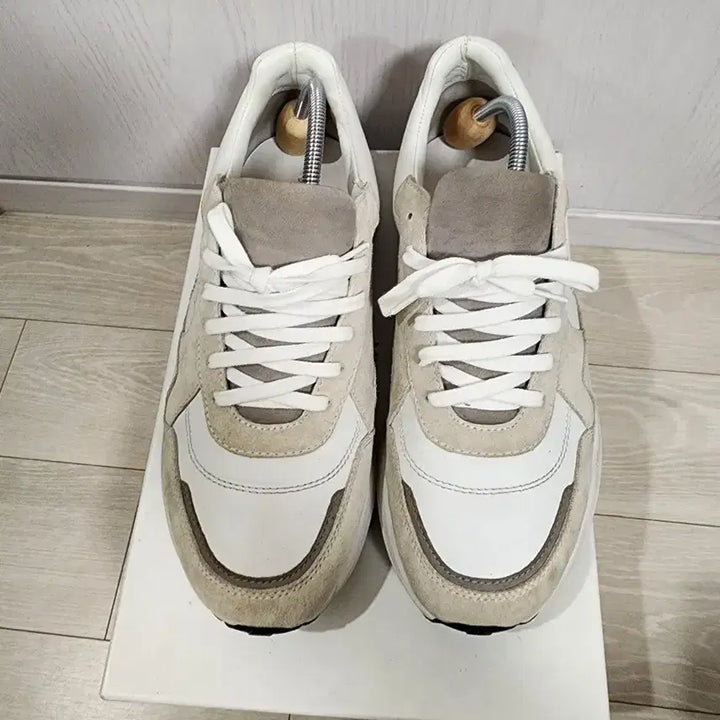 [SOLD OUT] Vince 빈스 비브람 EASTSIDE 이스트사이드 화이트 레더 스니커즈