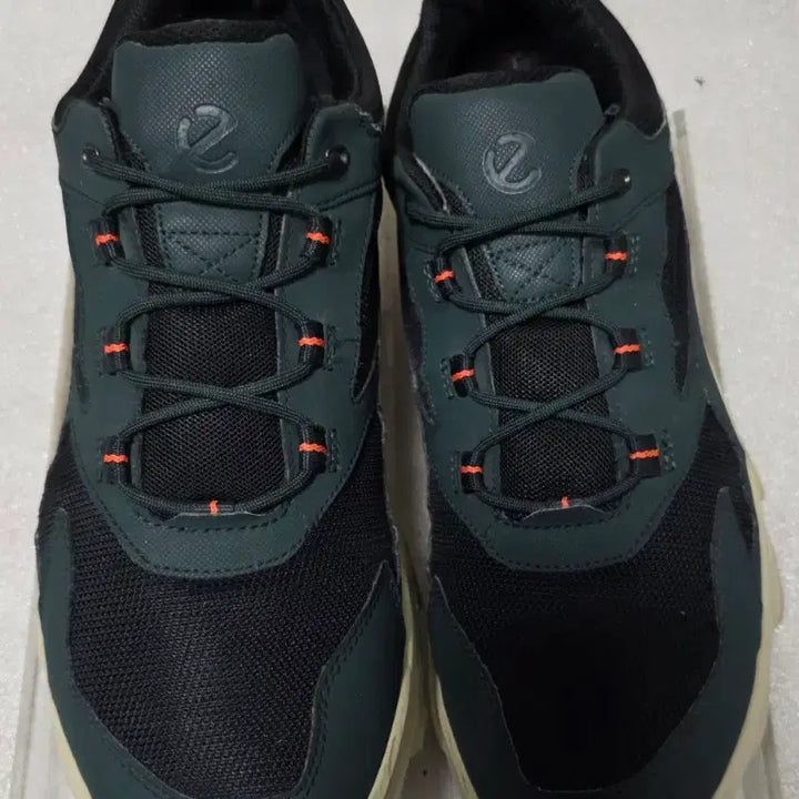 [SOLD OUT] 에코 ECCO 고어텍스 MX 로우 스니커즈 남성 290~295