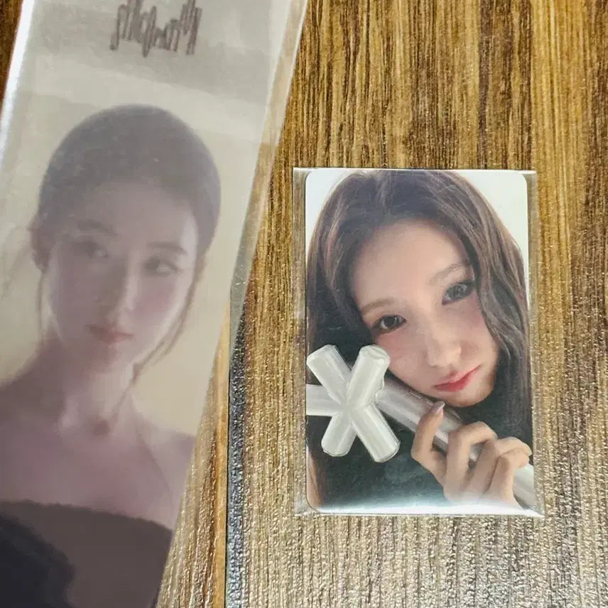 [BUNJANG] (G)I-DLE Miyeon & Shuhua Neverland Zone Photocard & Bookmark / 아이들 콘서트 1일차 네버랜드존 미연 포카 슈화 북마크