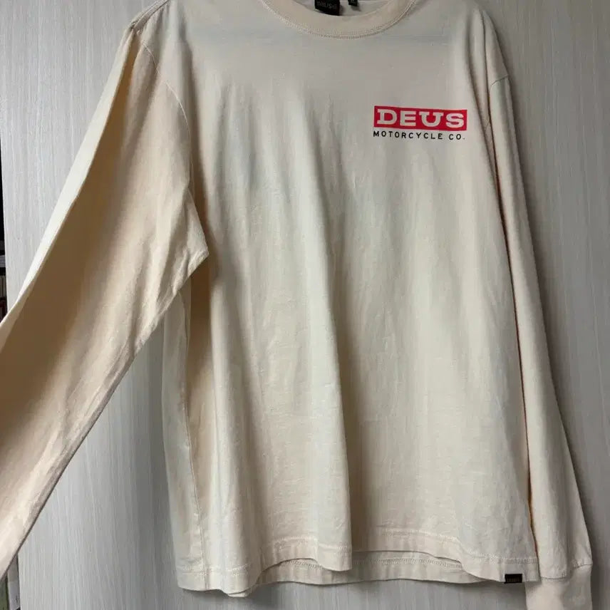 [BUNJANG] Deus Ex Machina Logo T-shirt (M) / 무료배송) 데우스 엑스 마키나 로고 티셔츠 /남녀공용