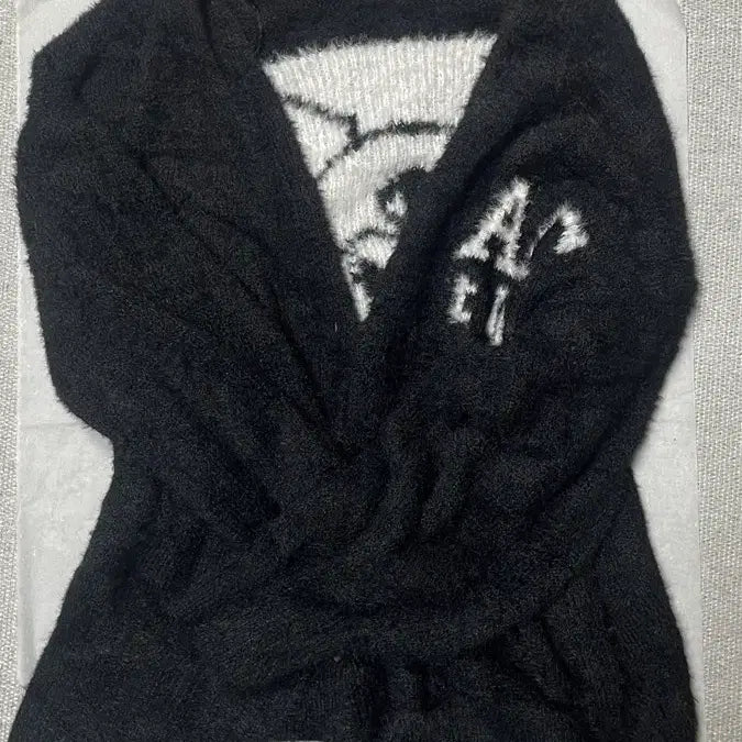 [BUNJANG] Ange Charme Kuromi Knit Cardigan / Ange Charme 산리오 쿠로미 니트 가디건