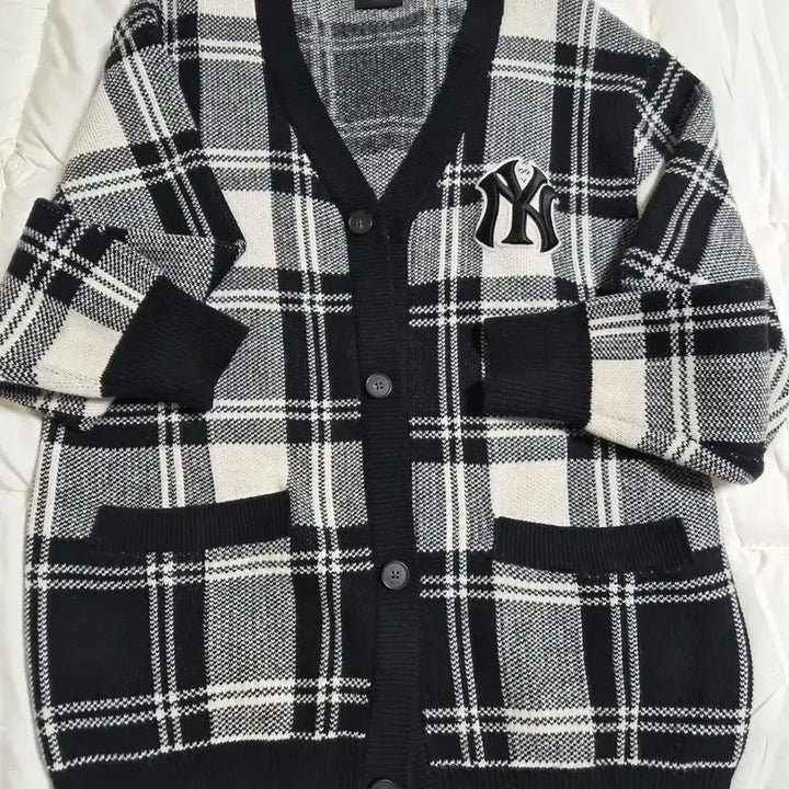 [BUNJANG] MLB NY Check Cardigan Cream L / MLB NY 체크 가디건 크림색 L사이즈