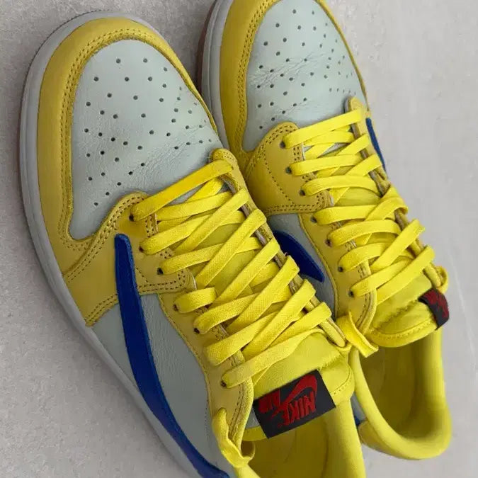 [BUNJANG] Nike Travis Scott Canary Low Sneakers / 조던1 트레비스 스캇 카나리 로우