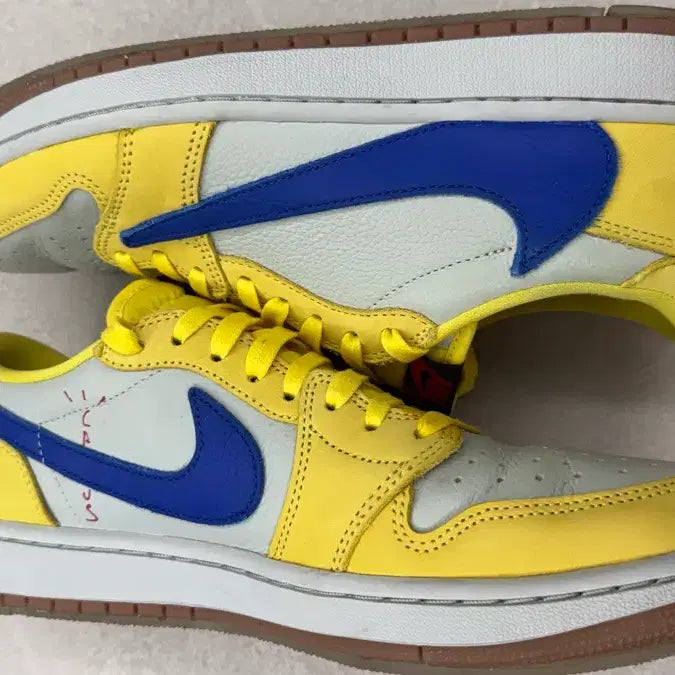 [BUNJANG] Nike Travis Scott Canary Low Sneakers / 조던1 트레비스 스캇 카나리 로우
