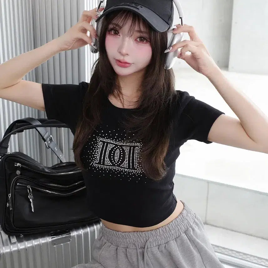 [BUNJANG] Dari Chi Bijou Short-Sleeve T-Shirt / 다리치 비쥬 로고 반팔티/지뢰계양산형스나계앤드마리피움미셸제이다에블린