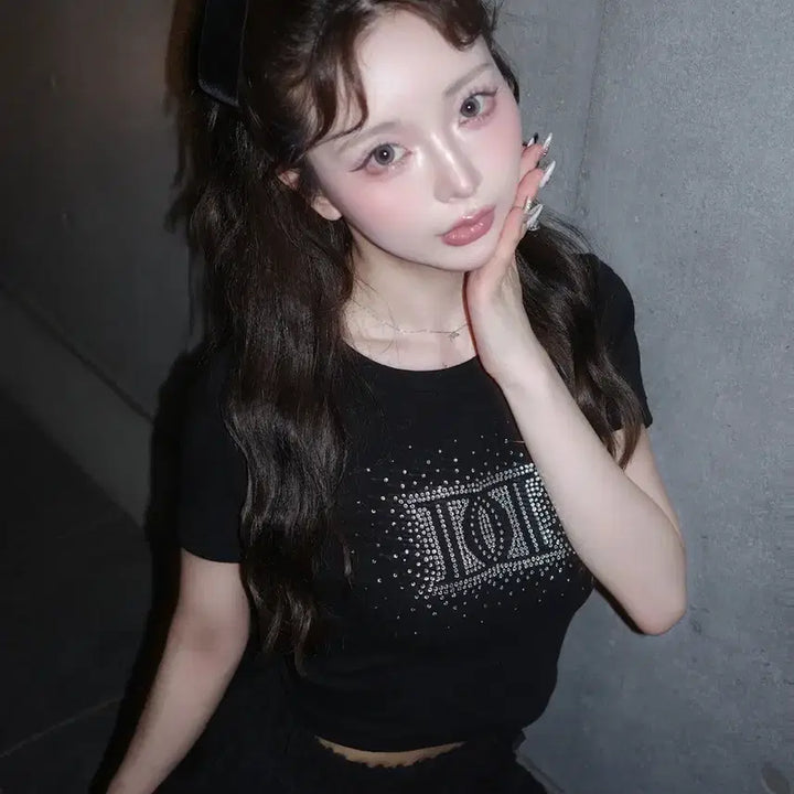 [BUNJANG] Dari Chi Bijou Short-Sleeve T-Shirt / 다리치 비쥬 로고 반팔티/지뢰계양산형스나계앤드마리피움미셸제이다에블린