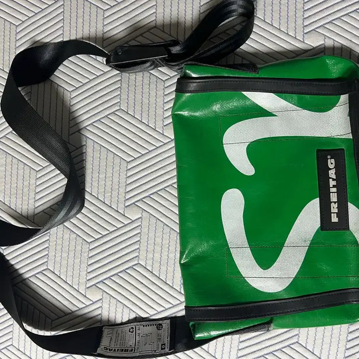 [BUNJANG] Freitag Crossbody Bag / Freitag 크로스백 그린