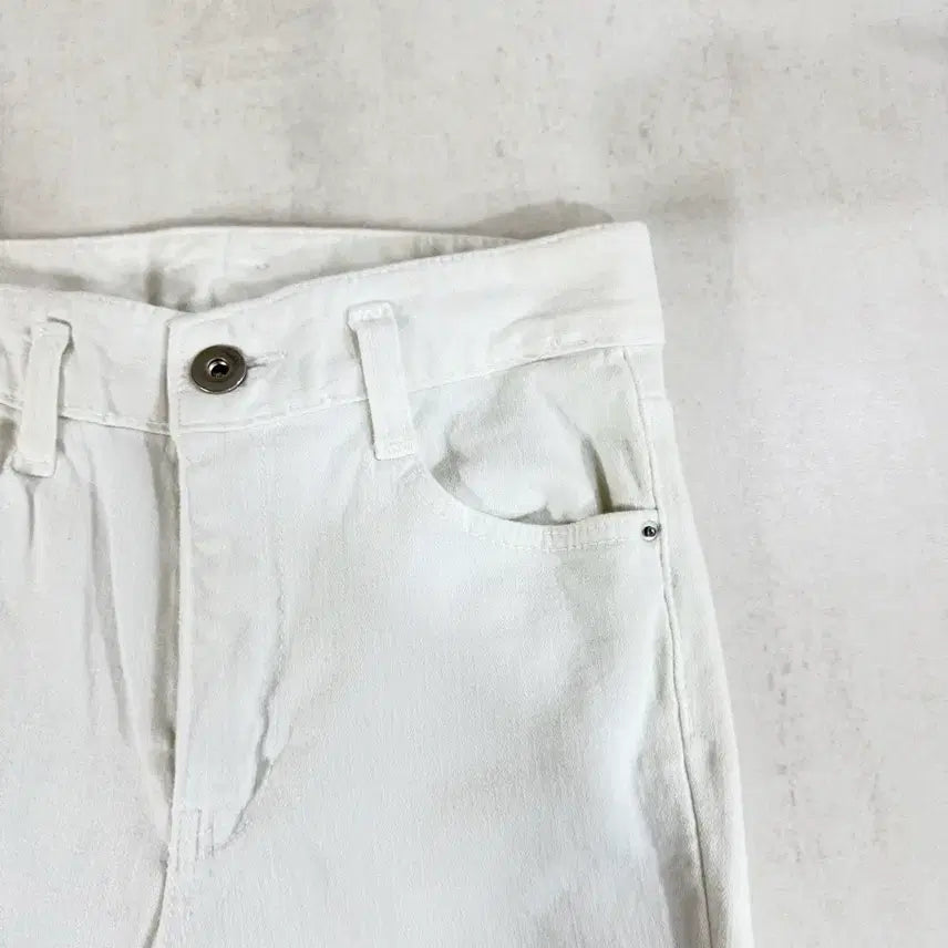 [BUNJANG] High-Waisted Cream Ivory Bootcut Denim Pants / 5/26까지 미착용 세제품 하이웨스트 크림아이보리 부츠컷 데님팬츠