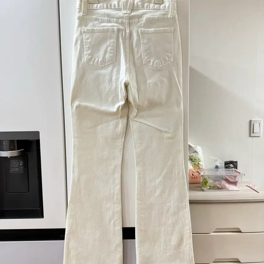 [BUNJANG] High-Waisted Cream Ivory Bootcut Denim Pants / 5/26까지 미착용 세제품 하이웨스트 크림아이보리 부츠컷 데님팬츠