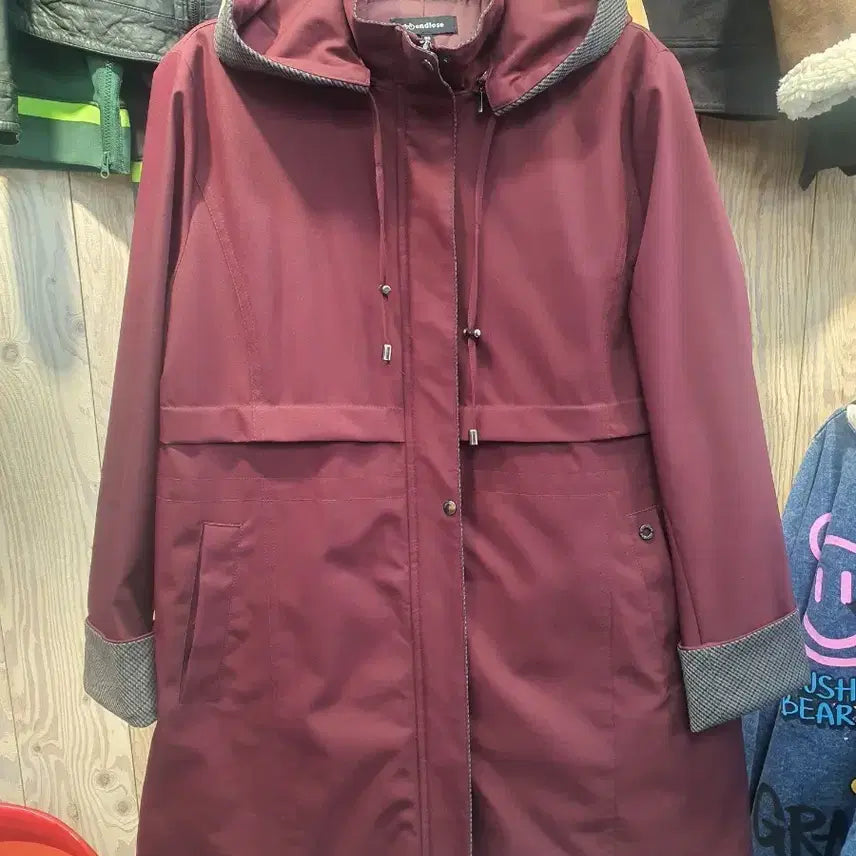 [BUNJANG] Endlose Check-Pattern Hooded Quilted Coat (Size 88) / (미착용새상품) 엔들로스 체크배색 후드 퀼팅 코트 (88)