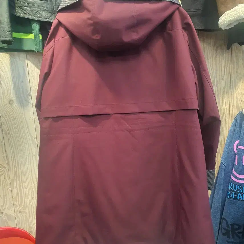 [BUNJANG] Endlose Check-Pattern Hooded Quilted Coat (Size 88) / (미착용새상품) 엔들로스 체크배색 후드 퀼팅 코트 (88)