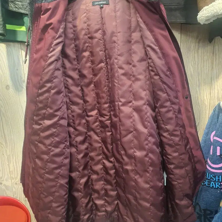 [BUNJANG] Endlose Check-Pattern Hooded Quilted Coat (Size 88) / (미착용새상품) 엔들로스 체크배색 후드 퀼팅 코트 (88)