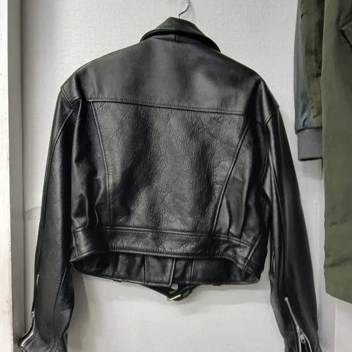 [BUNJANG] Black Leather Rider Jacket (Cropped, Free Size) / 소가죽블랙 레더 라이더 자켓 크롭핏  프리사이즈
