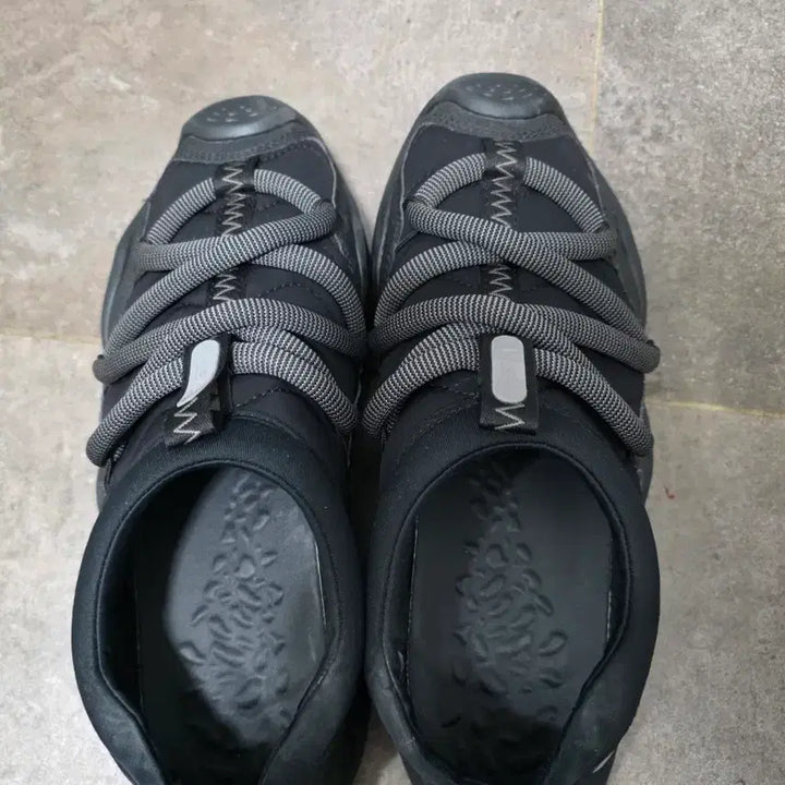 [BUNJANG] Hoka Primo Black Sneakers / 호카프리모 275