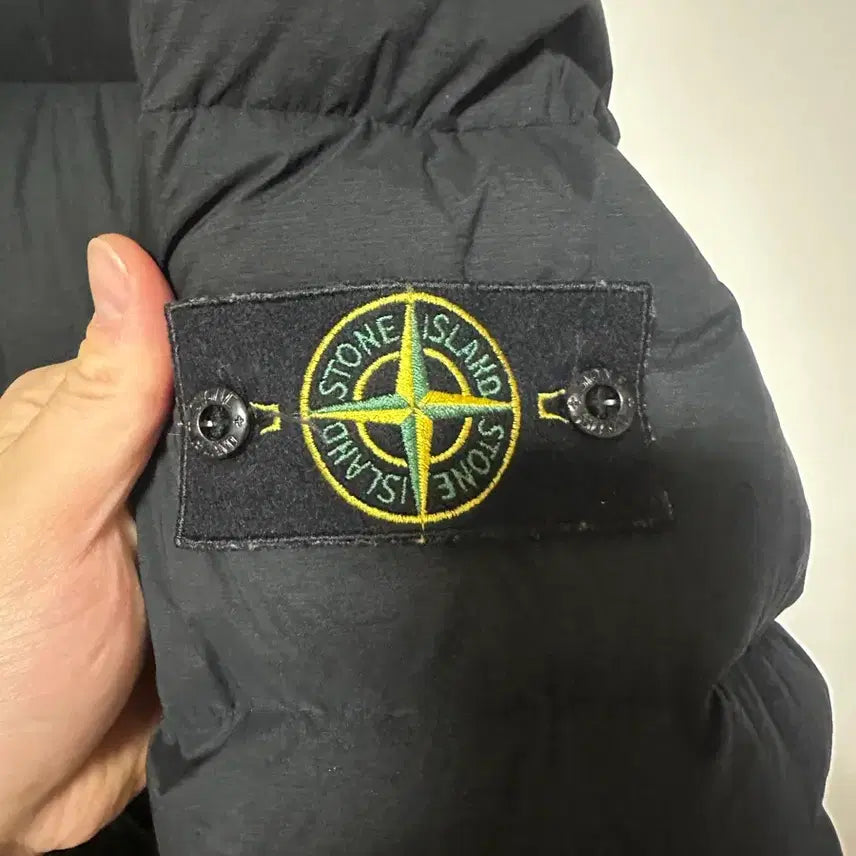 [BUNJANG] Stone Island Seamless Tunnel Nylon Padding Jacket / [정품] 스톤아일랜드 심리스 터널 나일론 패딩