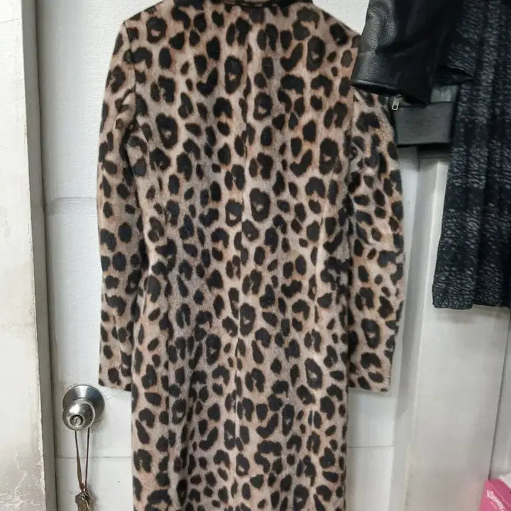 [BUNJANG] Leopard Long Coat 55 / GGPX 레오파드 롱 코트  55