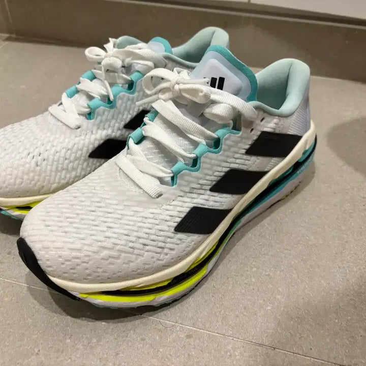 [BUNJANG] Adidas Adistar 3 Running Shoes / 아디다스 러닝화. 런닝화. byd