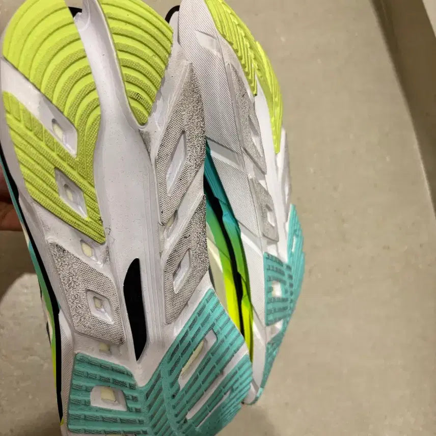 [BUNJANG] Adidas Adistar 3 Running Shoes / 아디다스 러닝화. 런닝화. byd