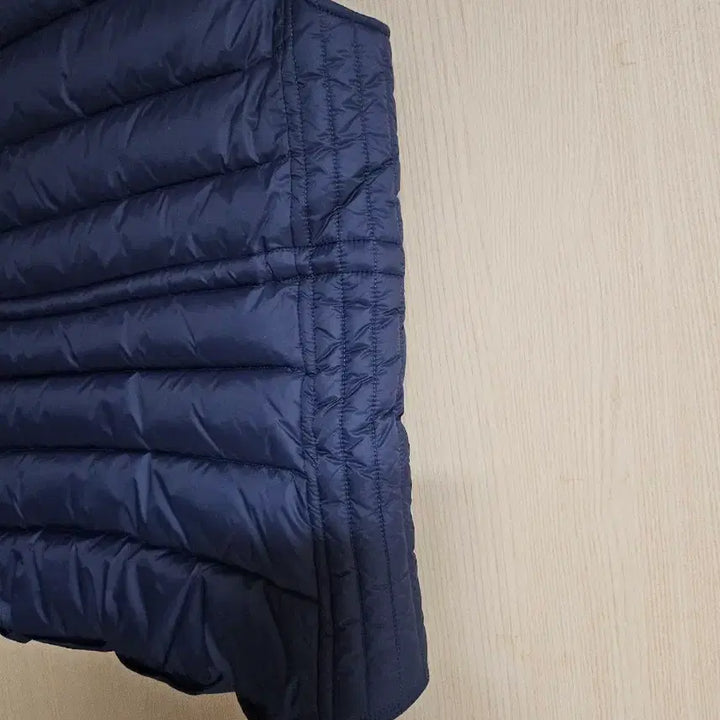 [BUNJANG] Izel Women's Navy Padded Vest 55 Size / izel 여자 남색 패딩조끼 55사이즈 전후