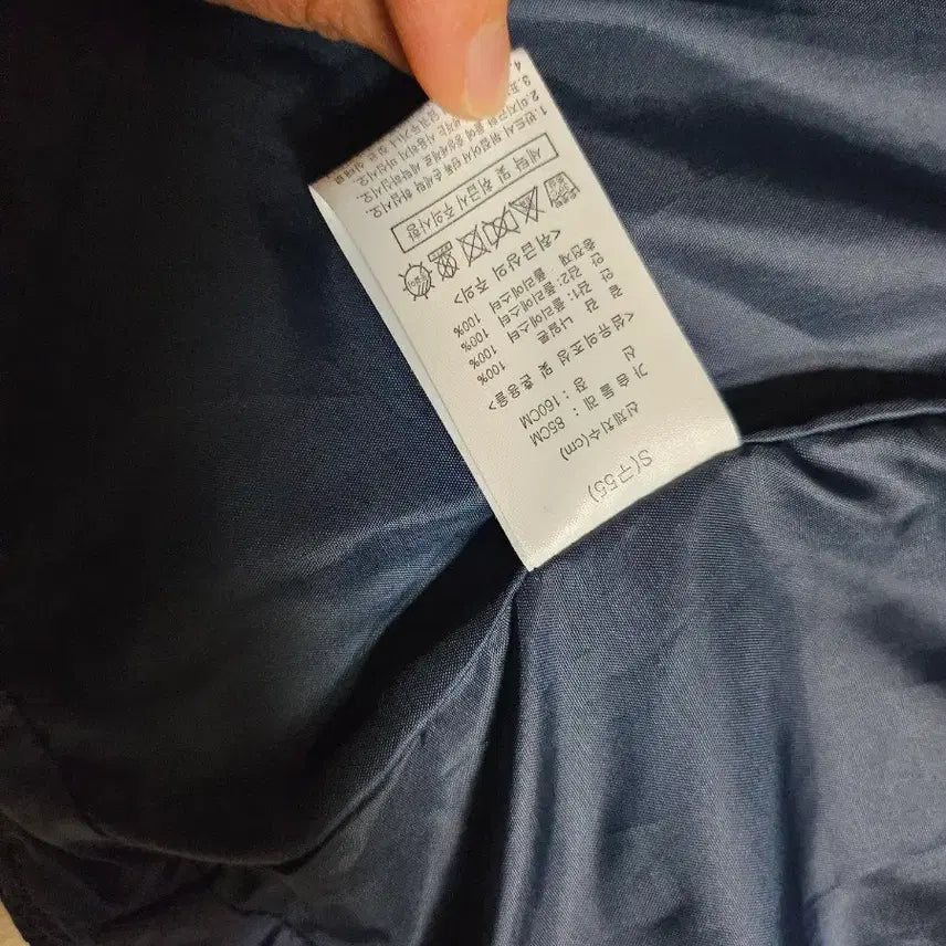 [BUNJANG] Izel Women's Navy Padded Vest 55 Size / izel 여자 남색 패딩조끼 55사이즈 전후