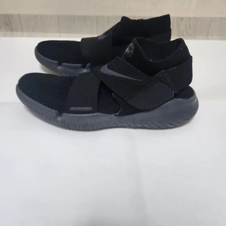 [BUNJANG] Nike Free Run Motion Flyknit Running Shoes / 나이키 프리 런 모션 플라이니트 270-275사이즈 팔아요