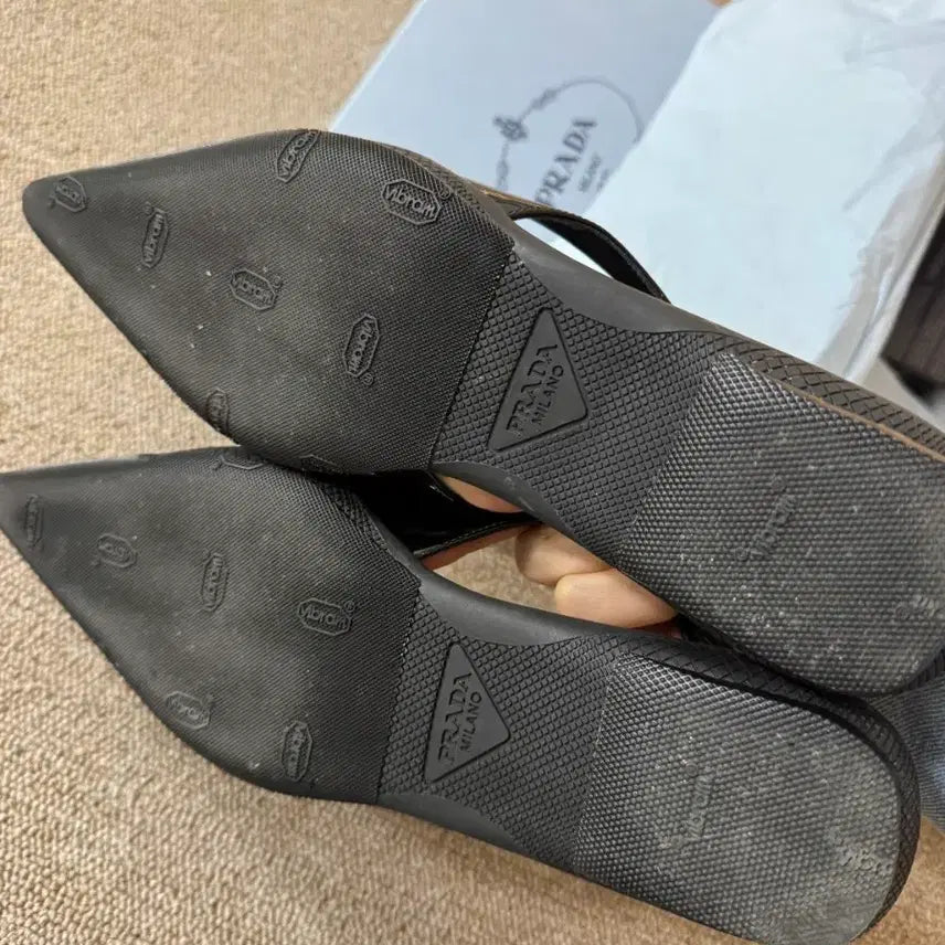 [BUNJANG] Prada Slingback Black Patent Leather 37.5 / 프라다 슬링백 블랙 유광 37.5