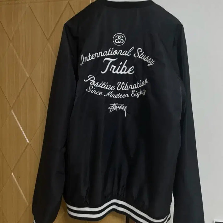 [BUNJANG] Stussy International Tribe L Bomber / 스투시 International Tribe L 봄퍼