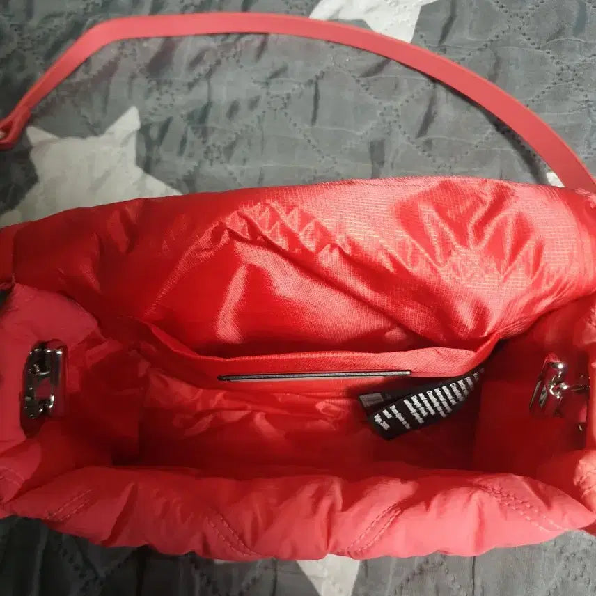 [BUNJANG] BIMBA Y LOLA Quilted Padded Crossbody Bag Light Pink / 빔바이롤라 LB 퀄팅 패디드 크로스백 라이트 핑크