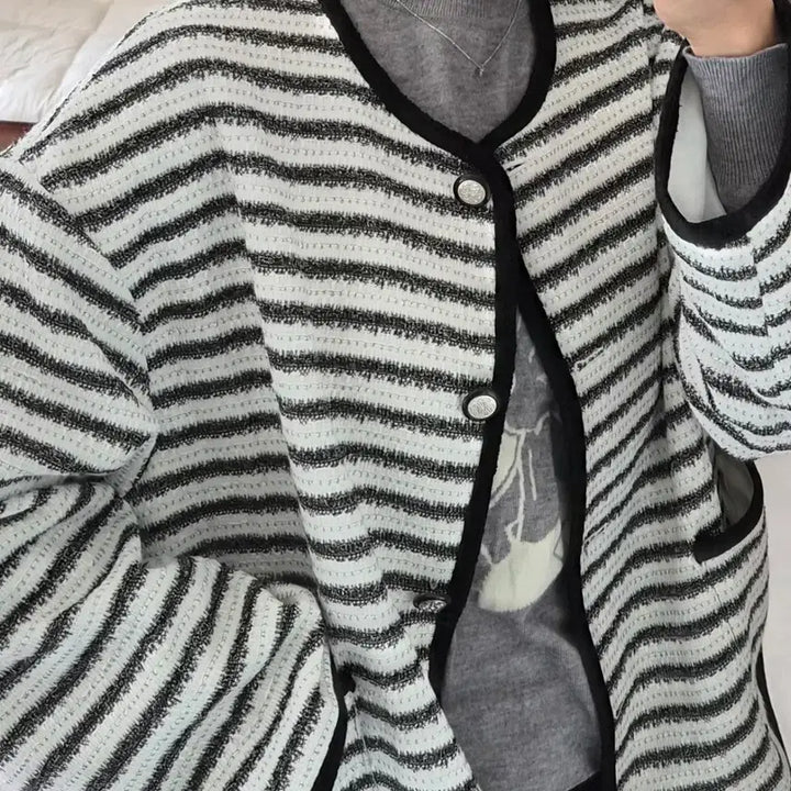 [BUNJANG] Oversized Tweed Jacket / 오버사이즈 트위드 자켓 / 스트라이프 가디건 봄 가을 간절기 얇고 가벼운