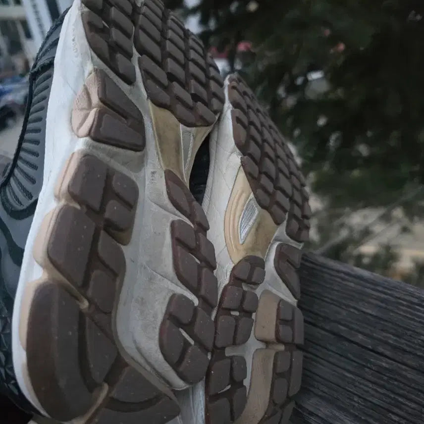 [BUNJANG] Nike Zoom Vomero 5 Black Sneakers / 나이키 줌 보메로 5 블랙 w275(265-270)