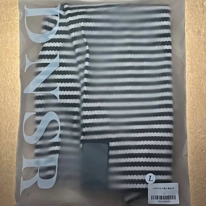 [BUNJANG] DSR Texture Stripe Turtleneck / (L) 디앤에스알 텍스처 스트라이프 터틀넥