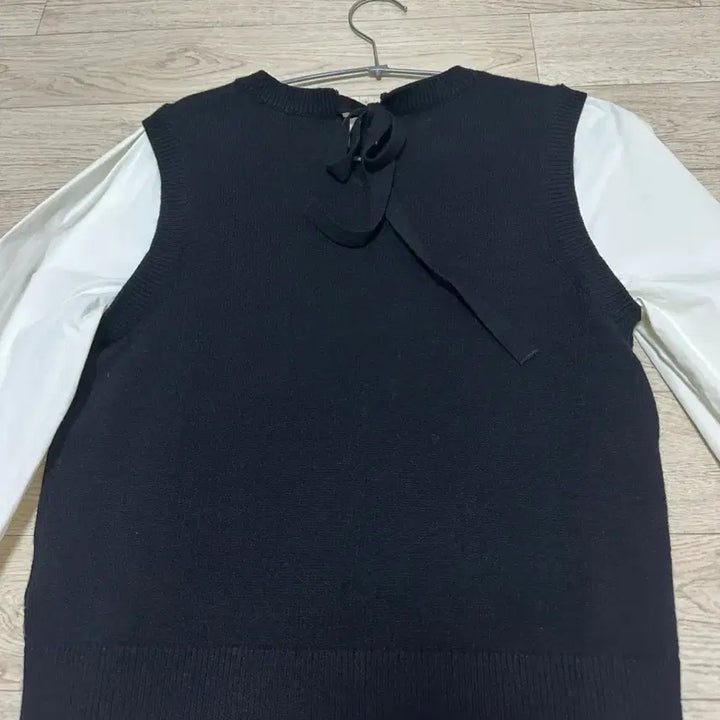 [BUNJANG] ROM Woven Matching Vest Pullover / 로엠 우븐매칭 조끼 풀오버