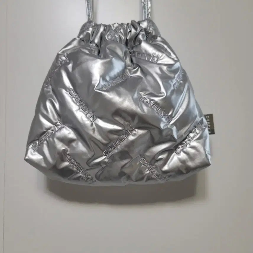 [BUNJANG] CARLYN Drawstring Bag / 폼나는 칼린(CARLYN) 드로우스트링 백 새제품급