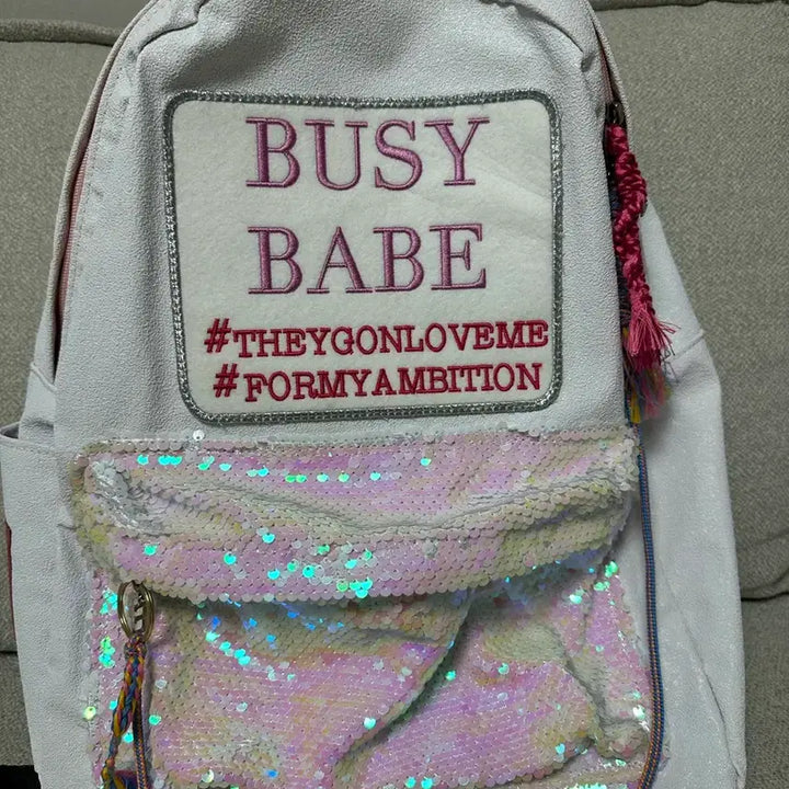 [BUNJANG] Entrev Bizzy Bebe White Sequin Backpack / 앙트레브 백팩 비지베베 화이트 스팽글 새상품(최종가!!)