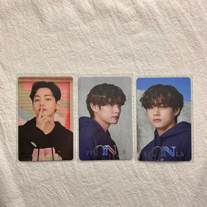 [BUNJANG] BTS V Fila Photocard Bundle Set / 방탄 뷔 휠라 필라 포카 양도