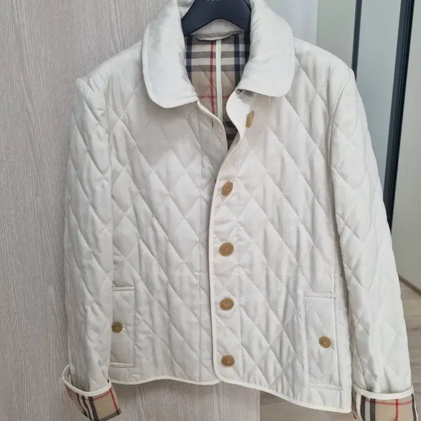 [BUNJANG] Burberry Quilted Jacket Ivory / 버버리 퀼팅 자켓 아이보리