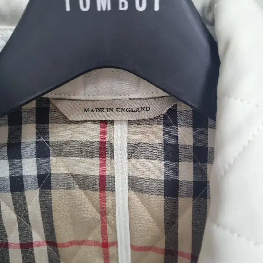 [BUNJANG] Burberry Quilted Jacket Ivory / 버버리 퀼팅 자켓 아이보리