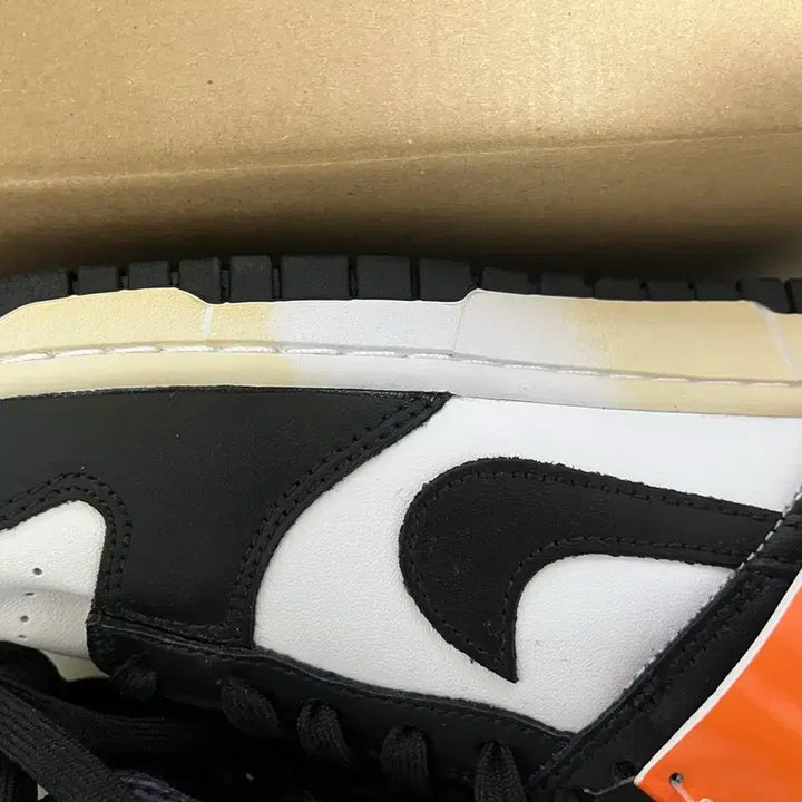 [BUNJANG] Nike Dunk Low Retro Panda (DD1391-100) Sneakers / 나이키 덩크 로우 레트로 범고래(DD1391-100) 260