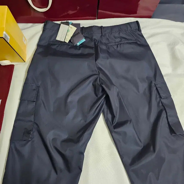 [BUNJANG] Prada Re-Nylon Triangle Logo Cargo Pants / (새상품)프라다 리나일론삼각로고 카고바지