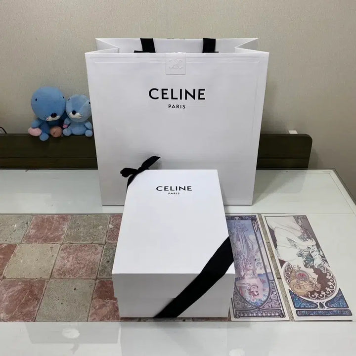 [BUNJANG] Celine Bag Box Set with Dust Bag, Ribbon, and Shopping Bag / 셀린느 가방박스 + 속지 + 리본 + 쇼핑백