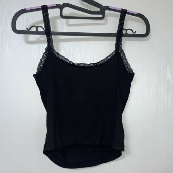 [BUNJANG] Lace Cami Blouse with Built-in Pads / 블랙 레이스 끈 나시 블라우스 패드내장