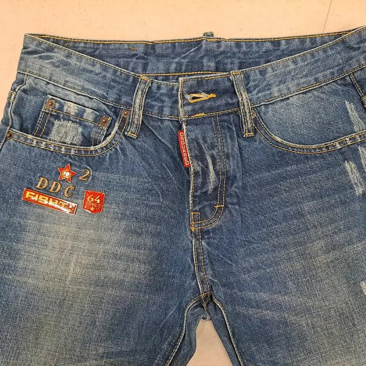 [BUNJANG] Dsquared2 Skater Fit Denim Jeans / Dsquared2 스케이터핏 데님 청바지 46