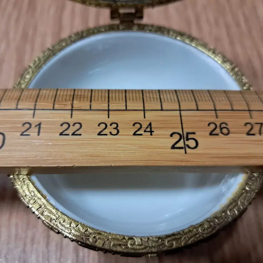 [BUNJANG] Uncommon Ceramic Jewelry Box / 희귀한 문양의 도자기 보석함(지름8센티, 높이,5센티)