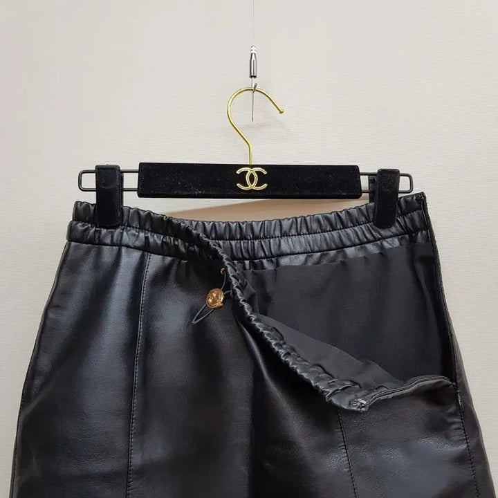 [BUNJANG] System Eco Leather Bending Skirt / 한섬 시스템 2023 에코 레더 밴딩 스커트 61-90사이즈
